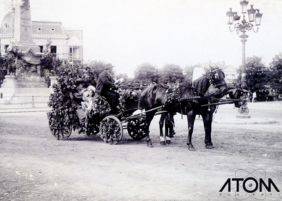 10 mai 1904, Bătaia cu Flori de pe Bulevardul cu Castani, Arhiva Societății Culturale Atom (Facebook)